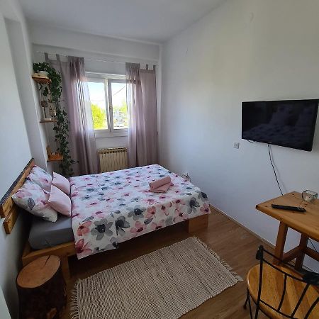 Sobe Divna Hotel Velika Mlaka Kültér fotó