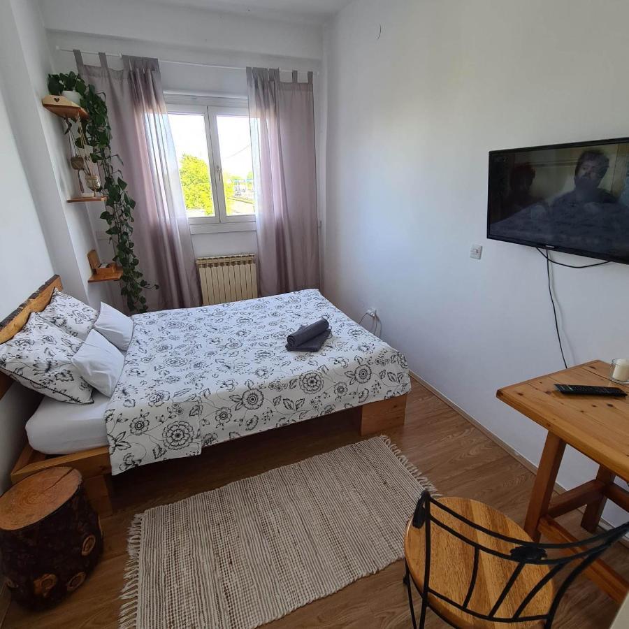 Sobe Divna Hotel Velika Mlaka Kültér fotó